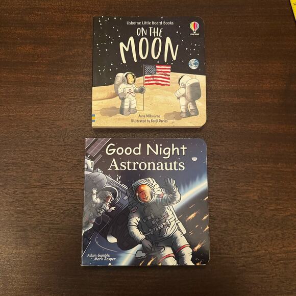 2 Children's Space Board Books "On The Moon" & "Goodnight Astronaut" NASA - Picture 1 of 13